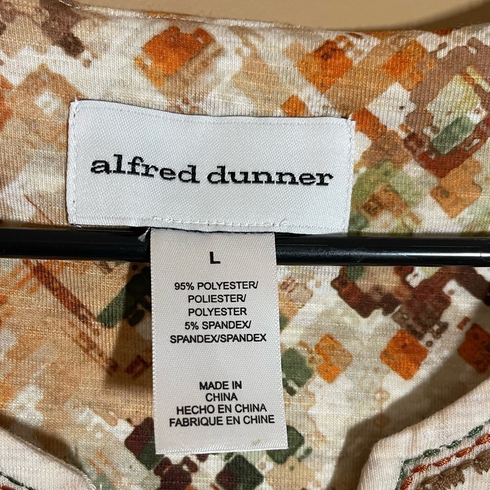 Alfred Dunner Cream Embroidered Women's Blouse Large new with tags - Picture 8 of 9